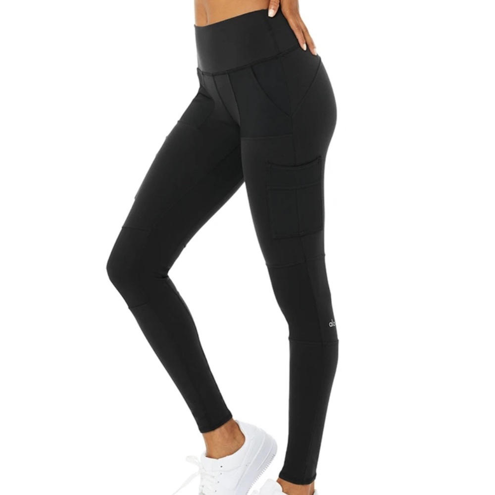 ALO High-Waist Cargo Legging